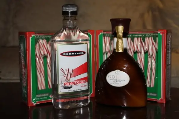 The Candy Cane - Only 3 ingredients for this holiday drink