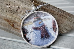 Top 10 DIY Christmas Ornaments: Easy and Inexpensive! Top 10 DIY Christmas Ornaments: Easy and Inexpensive!