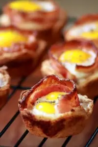 Bacon & Eggs in Toast Cups