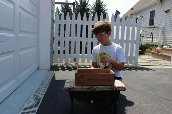 Subscription Box For Kids: Groovy Lab in a Box Equals STEM Fun!