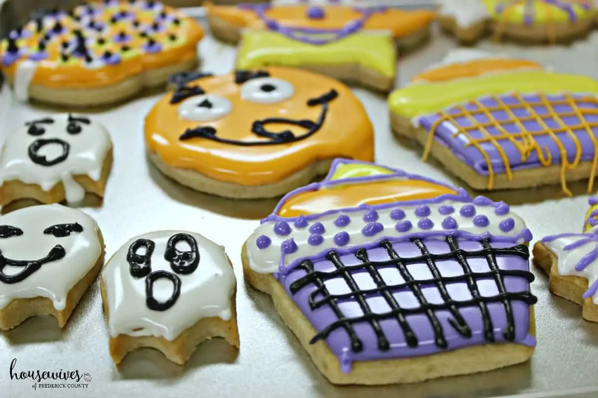 Use your own style for decorating your cookies
