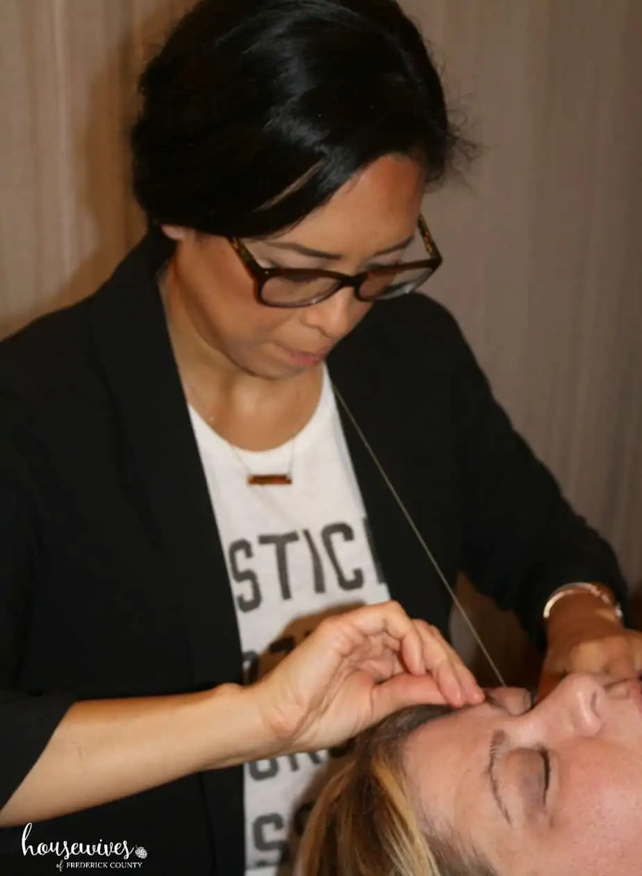 How eyebrow threading keeps you looking young!
