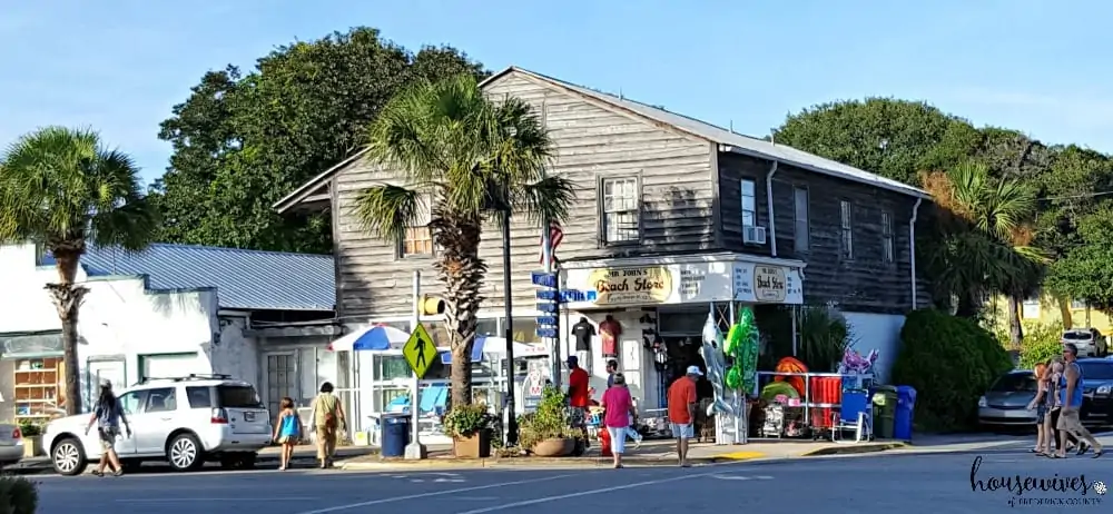 5 Reasons Folly Beach Should Be Your Next Summer Vacay