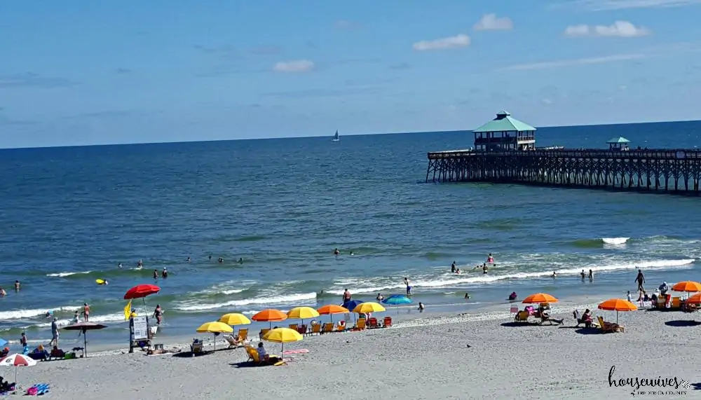 5 Reasons Folly Beach Should Be Your Next Summer Vacay