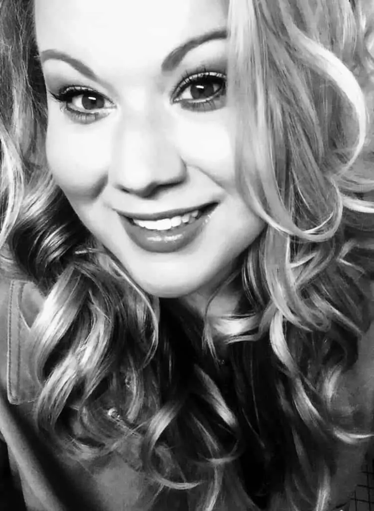 Lash Extensions in Frederick!