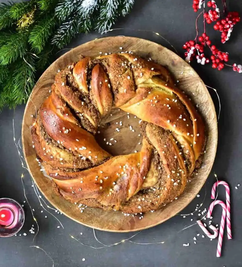 Nut Roll with Chocolate - Christmas Dessert Recipes