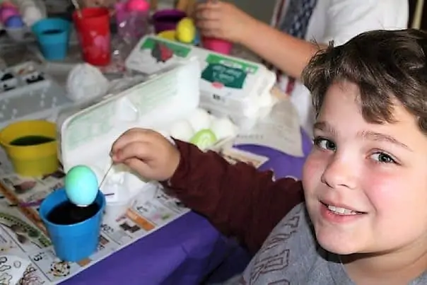 Easter Traditions - Dying Easter Eggs