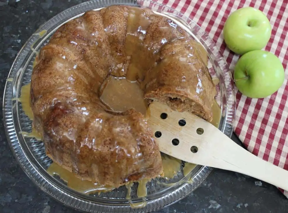 Old Fashioned Fresh Apple Cake Recipe