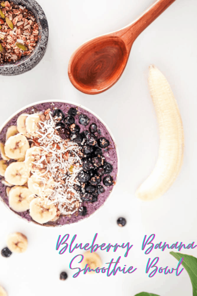 Blueberry Banana Smoothie Bowl - Housewives of Frederick County