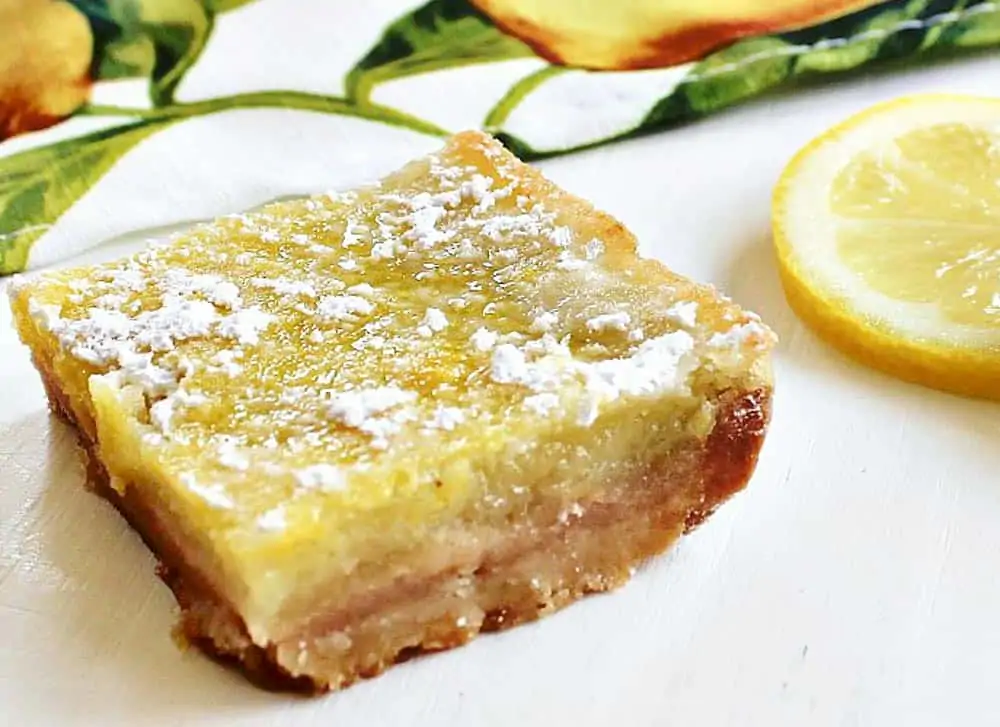 Healthy Lemon Bars Recipe with Pine Nut Crust: 5 WW SmartPoints