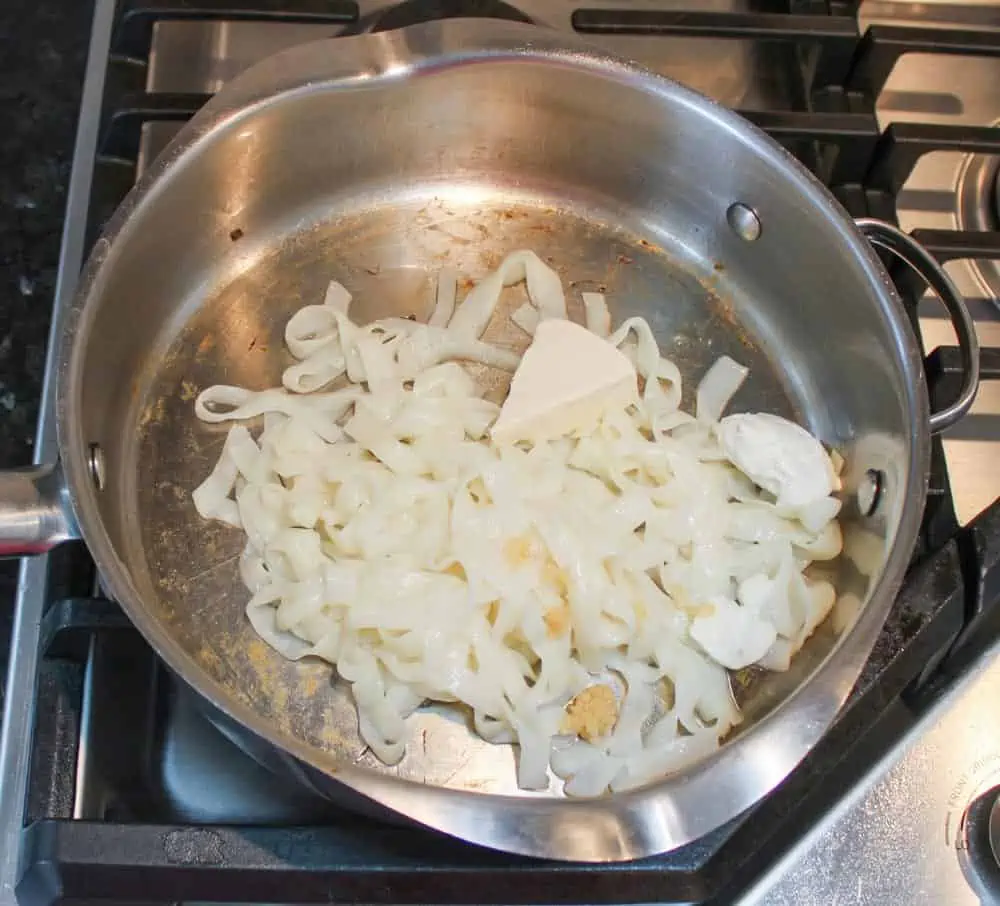 Keto Shrimp Alfredo with Tofu Shirataki Noodles