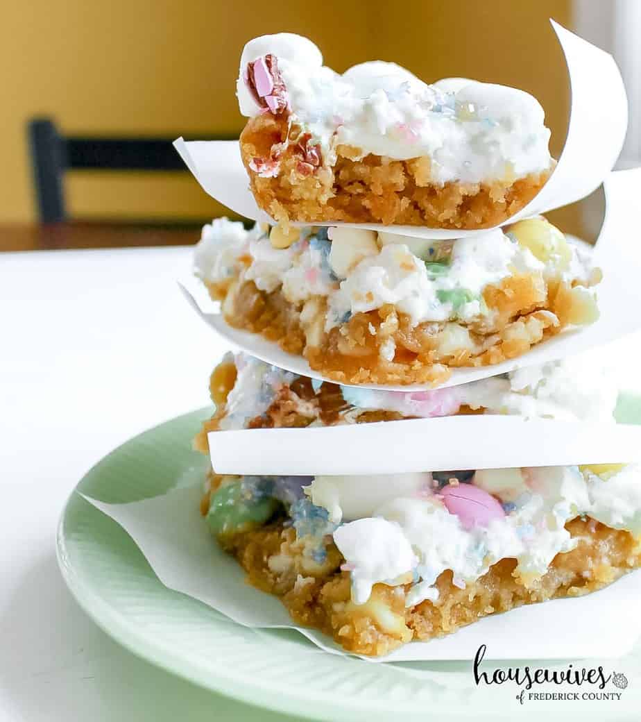 Easter Blondies with M&M's and Marshmallows - Housewives of Frederick ...