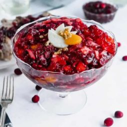 34 Easy Cranberry Salad Recipes for Thanksgiving