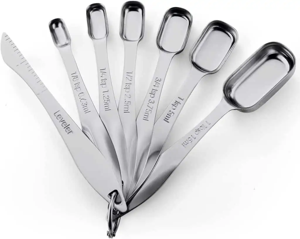 measuring spoons