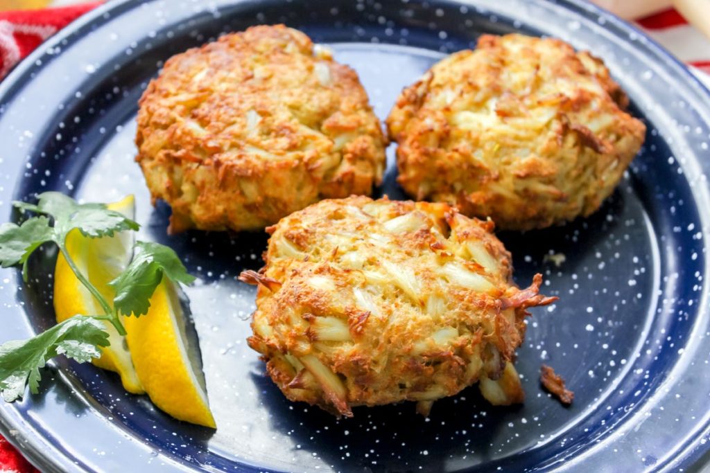 Iconic Maryland Food and Drink Crab Cakes